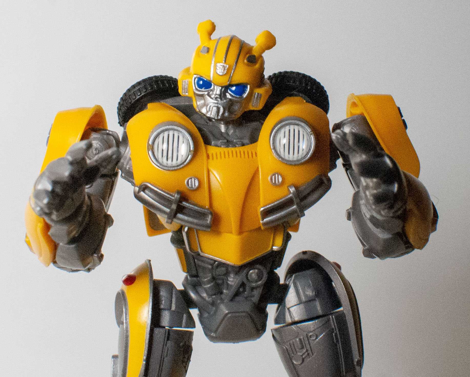 Bot Reviews: Bumblebee (2018 Movie Version) Trumpeter Model Kit