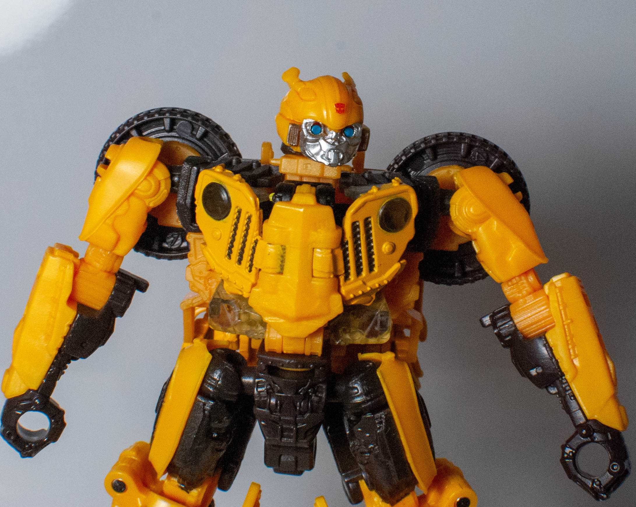 Bot Reviews: Transformers: Studio Series Deluxe Offroad Bumblebee