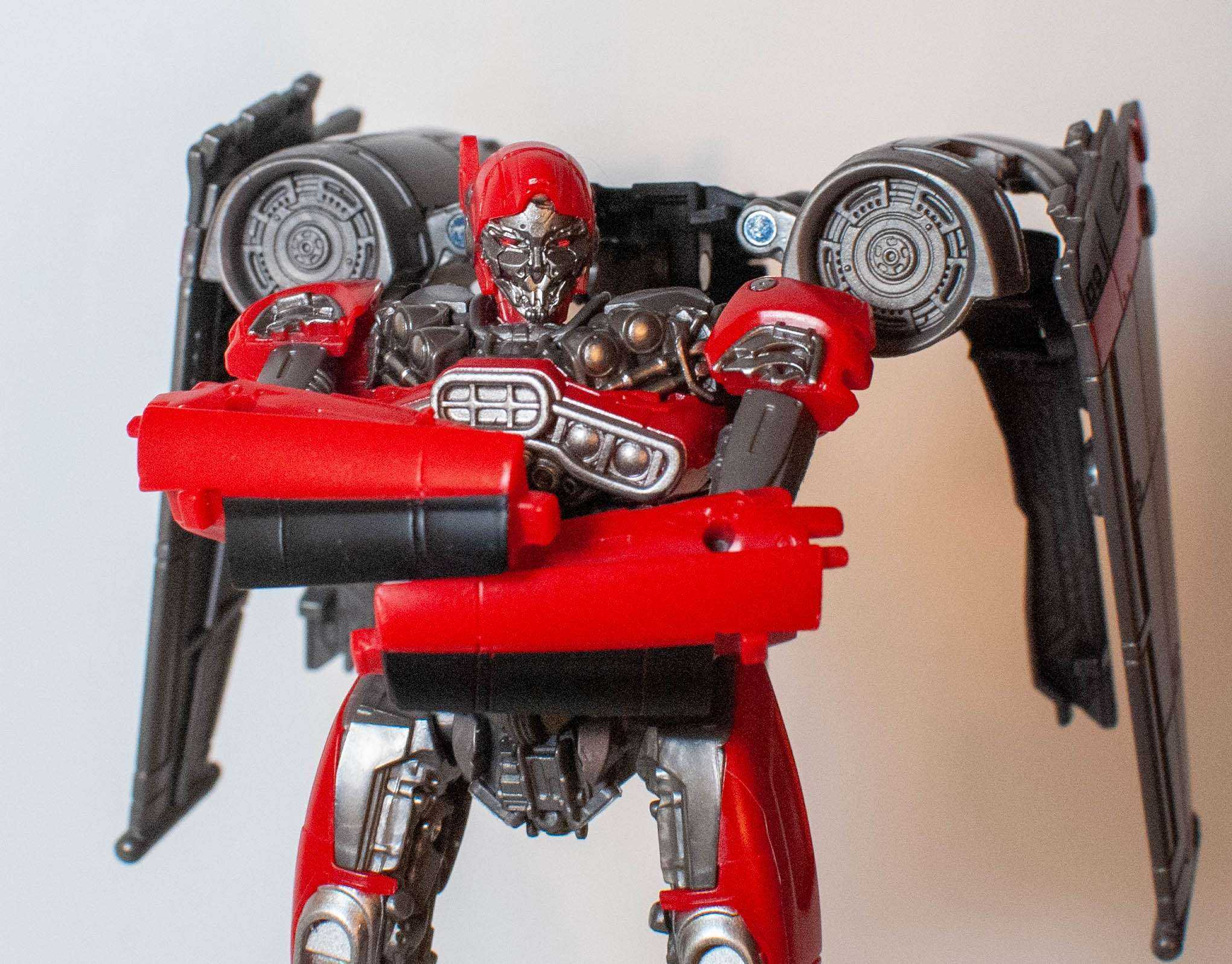 Bot Reviews: Transformers: Studio Series Deluxe Shatter (Version 2.0)