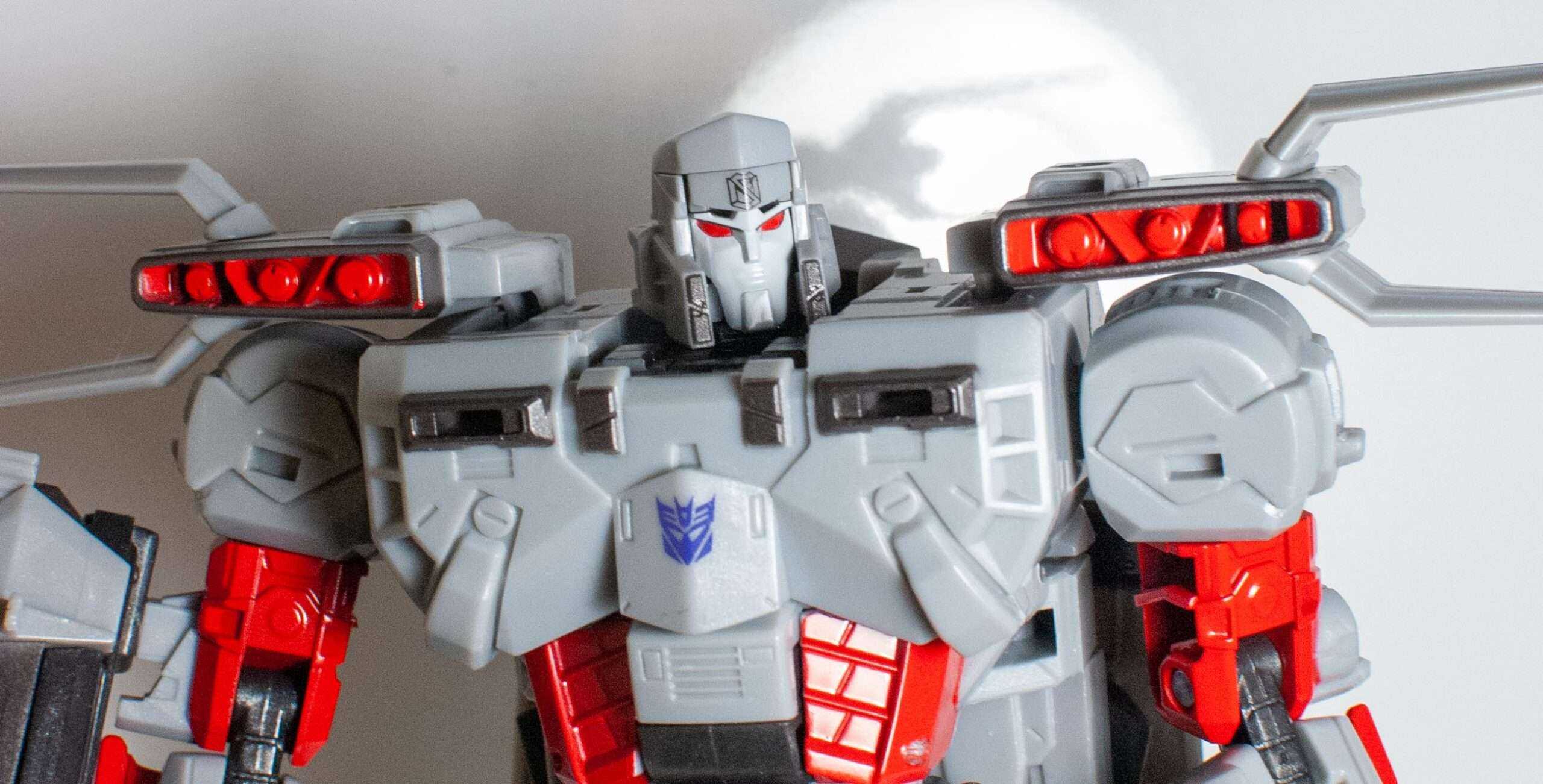 Bot Reviews: Transformers: Generations Selects Super Megatron