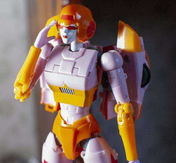 Retro Bot Reviews: Ocular Max Azalea Protoform