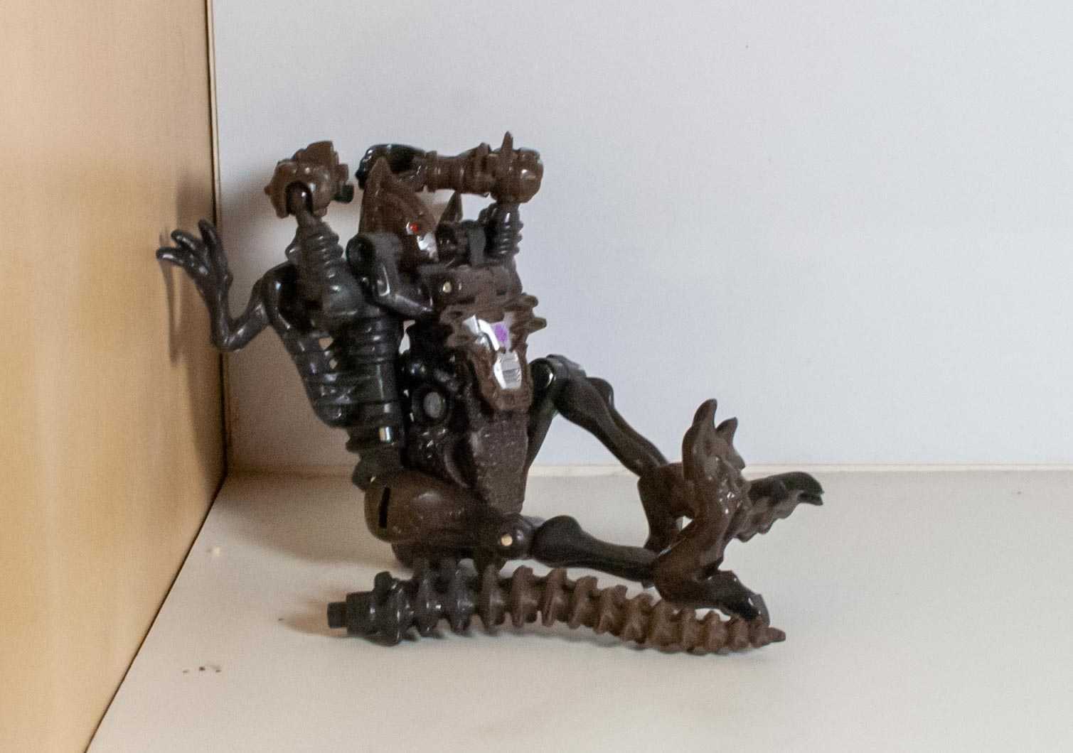 Bot Reviews: Transformers: Kingdom Core Vertebreak