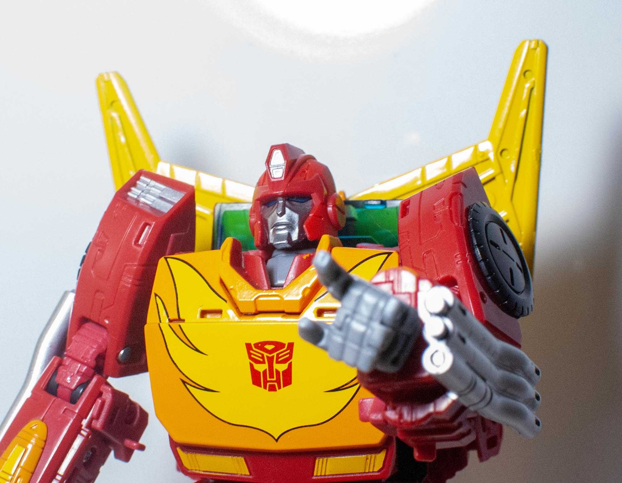 Bot Reviews: Transformers: Kingdom Commander Rodimus Prime