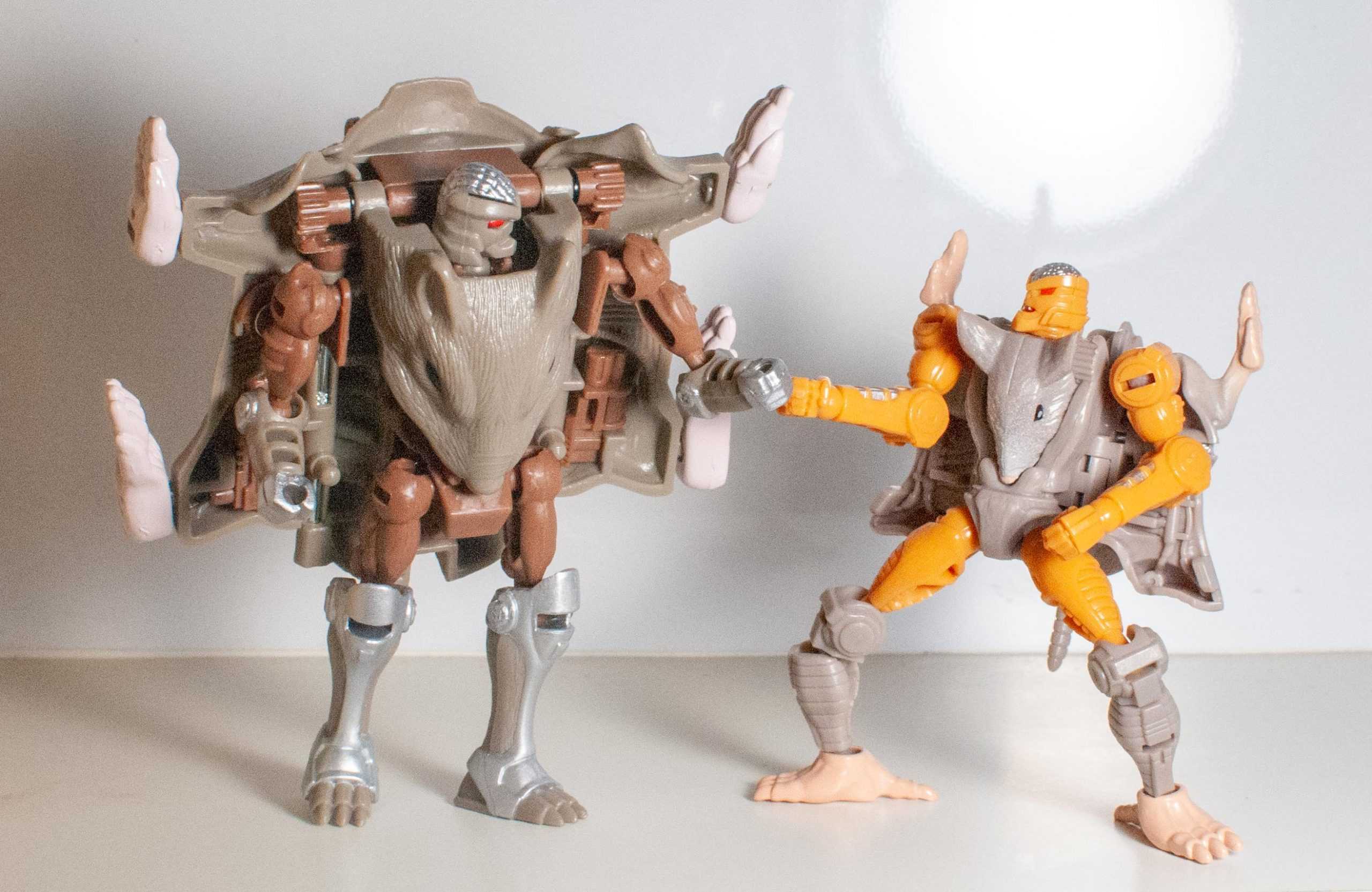 Bot Reviews: Transformers: Vintage Beast Wars Rattrap Versus Kingdom Rattrap
