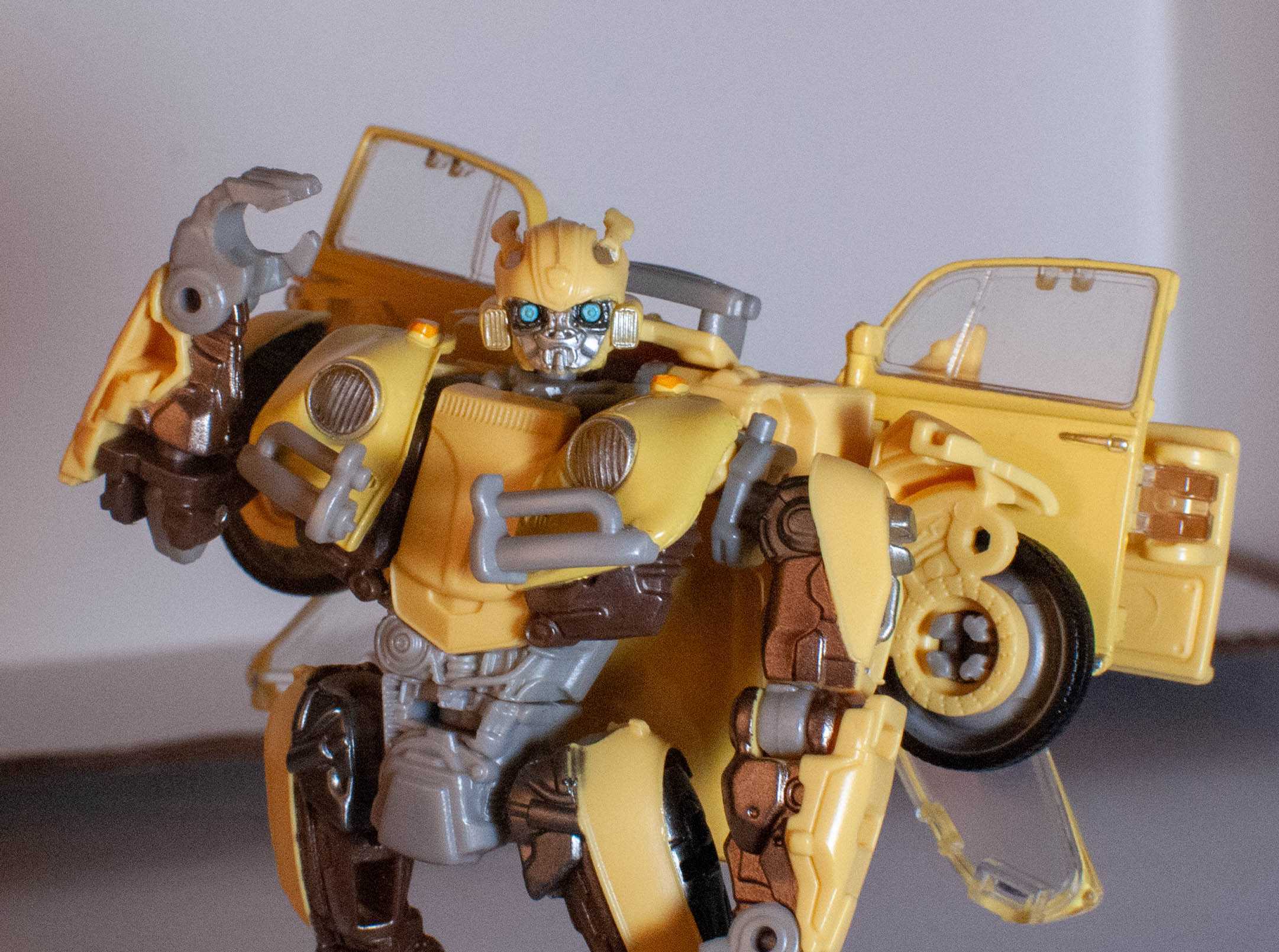 Bot Reviews: Transformers: Premium Finish Deluxe Bumblebee