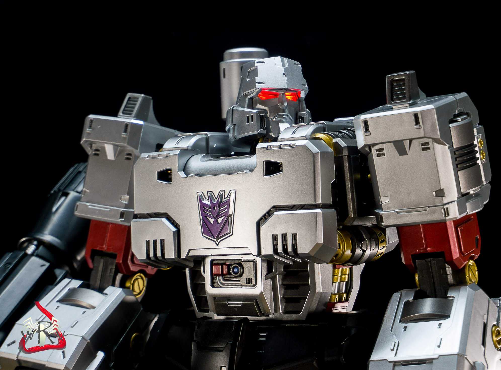 Retro Bot Reviews: Toys Alliance MAS-02 Megatron Mega Action Figure