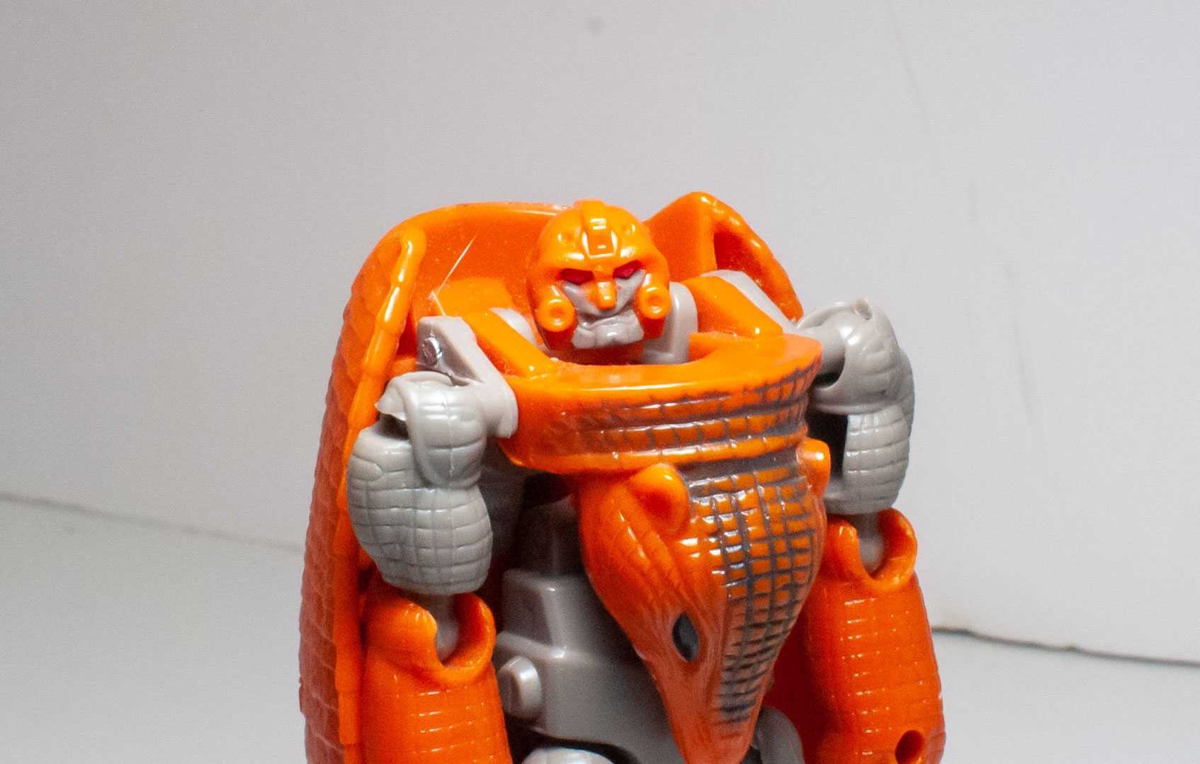 Bot Reviews: Transformers: Beast Wars Basic Armordillo