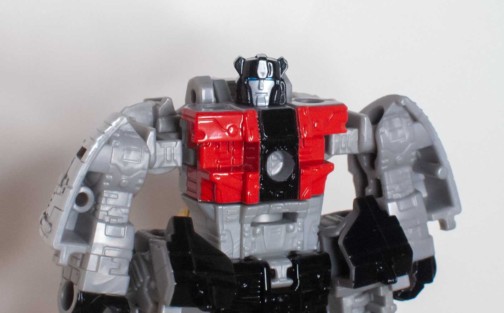 Bot Reviews: Transformers: Legacy Evolution Core Sludge