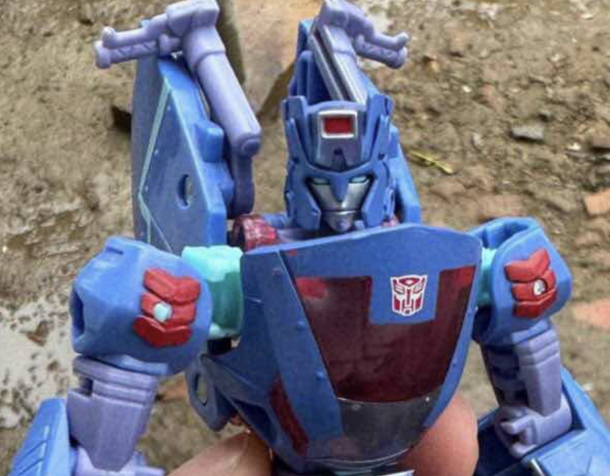 New Image of Upcoming Legacy Cyberverse Chromia
