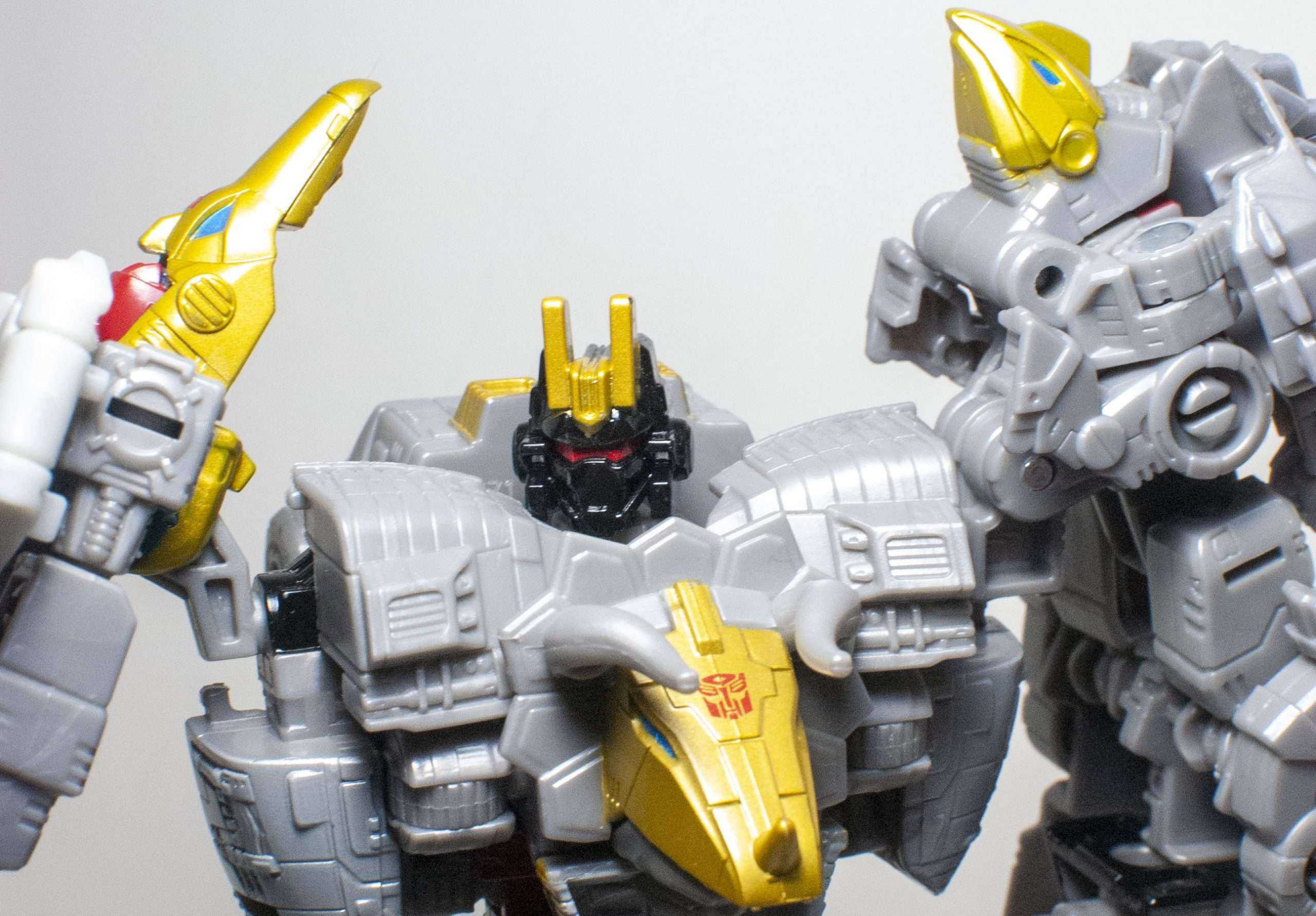 Bot Reviews: Transformers: Legacy Evolution Volcanicus