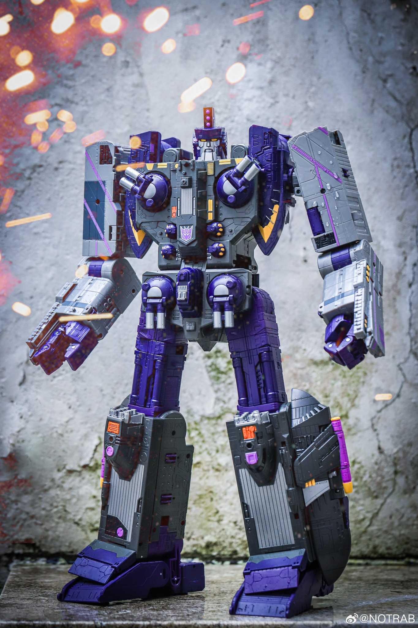 Legacy United Titan Tidal Wave In-Hand Images