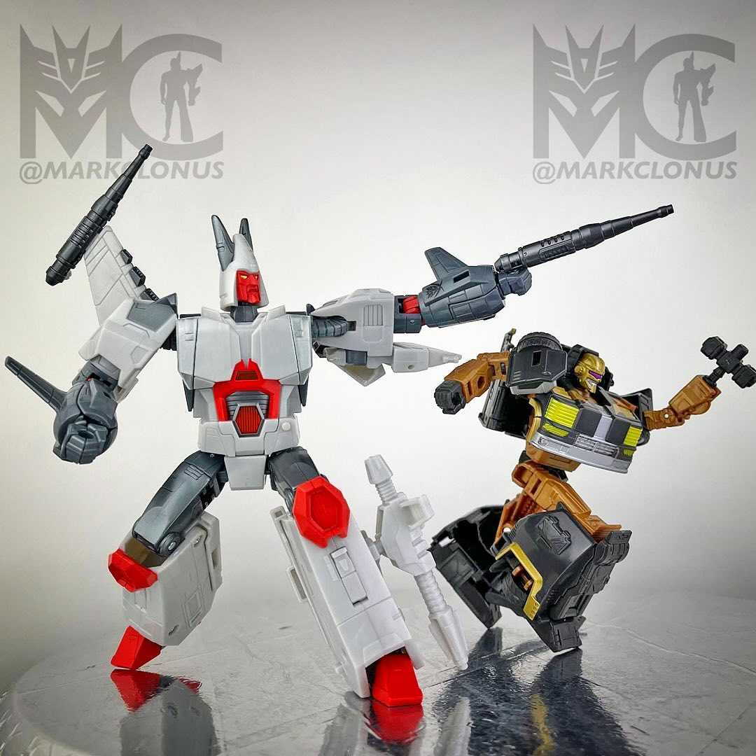 Transformers Legacy United Star Raiders Voyager Ferak & Deluxe Cannonball Official In-Hand Images & Behind The Scenes