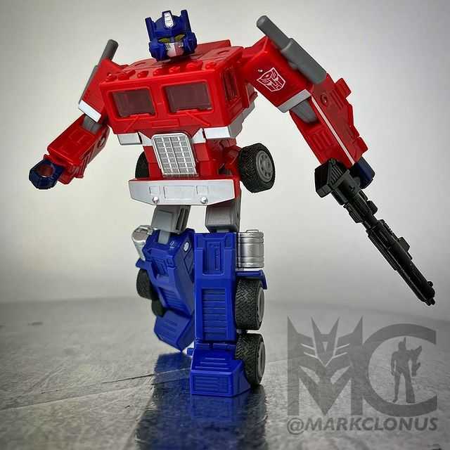Transformers Legacy United Missing Link Style Optimus Prime Revealed