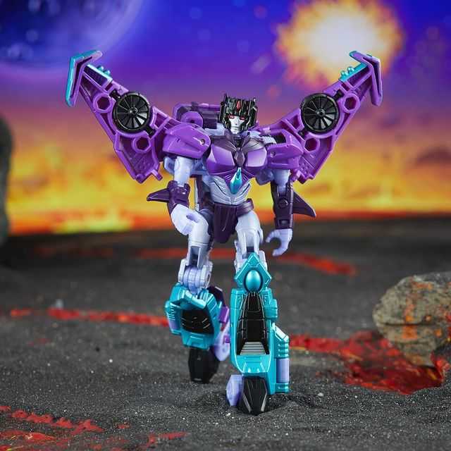 Transformers Legacy United Slipstream and Quake Revealed
