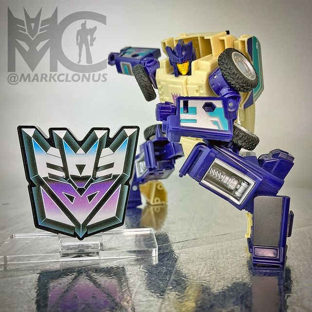 Transformers Legacy United Ruckus Behind the Scenes