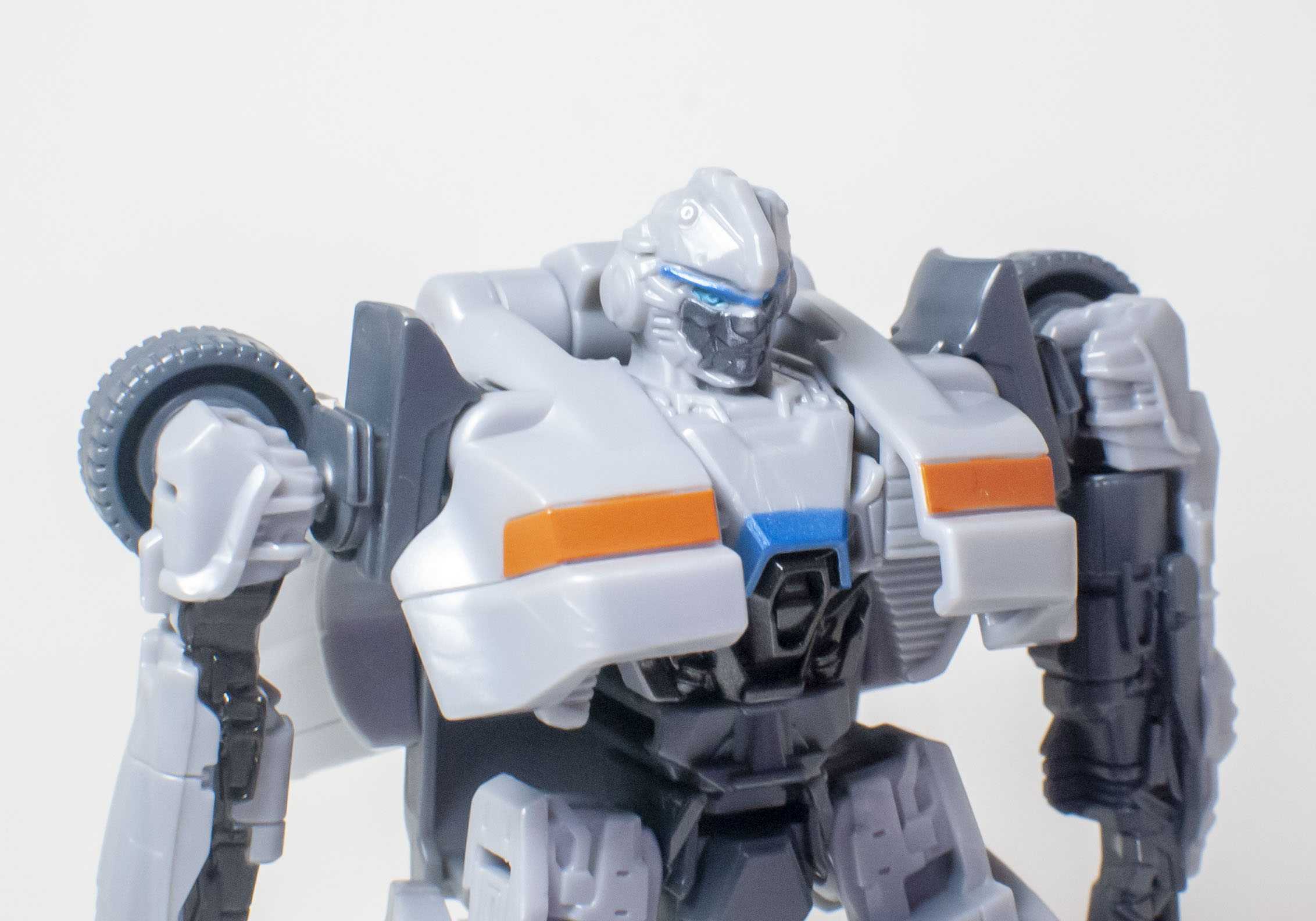 Bot Reviews: Transformers: Rise of the Beasts Battle Changer Mirage