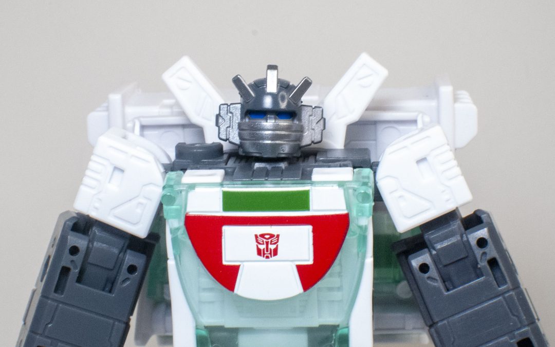 Bot Reviews: Transformers: Legacy United Voyager Origin Wheeljack