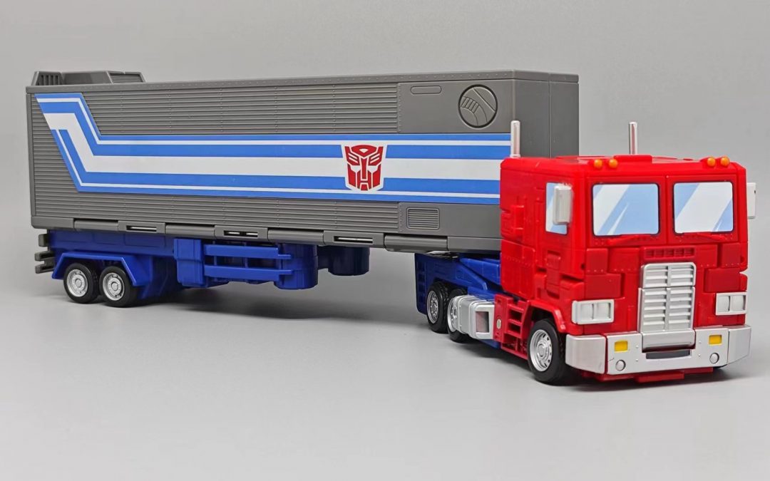 Possible Hasbro China Cybertron Con Exclusive Studio Series Commander Optimus Prime Additional Images