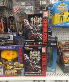 Transformers Studio Series Wave 26 Voyager Out In Canada