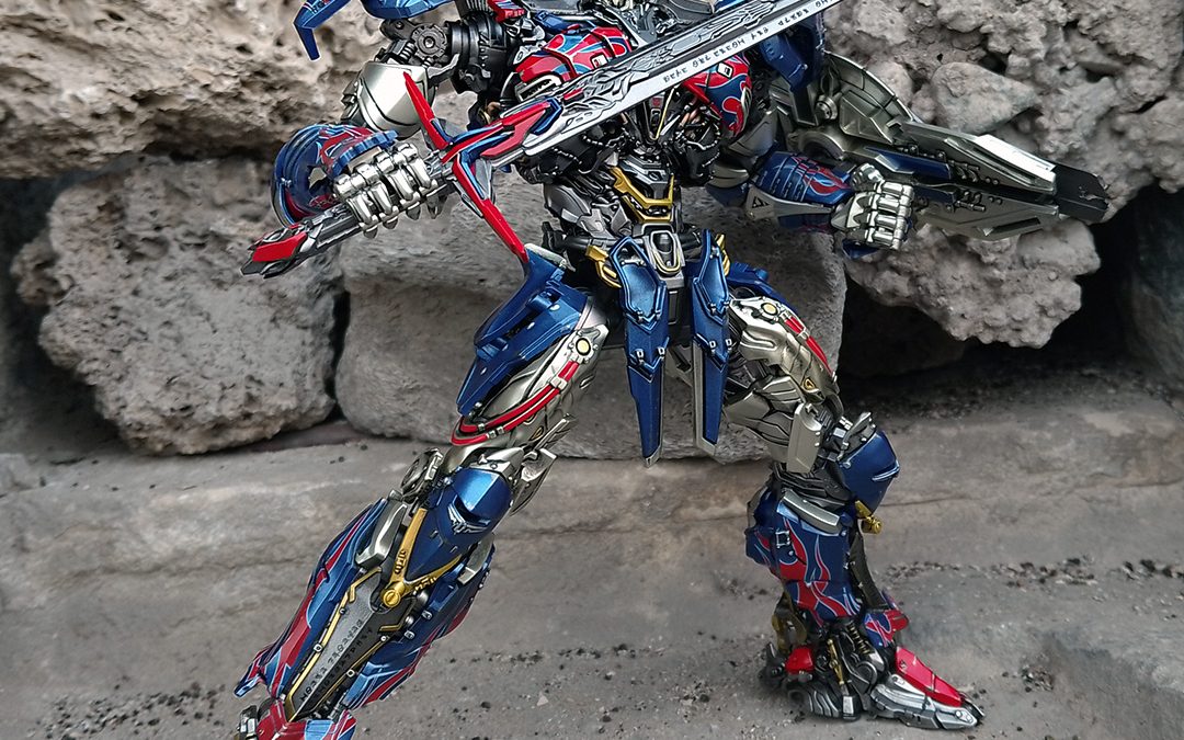 Yolopark AMK Pro The Last Knight Optimus Prime In-Hand Images