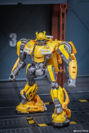 In-hand pics of Studio Series 116 VW Bumblebee 2.0