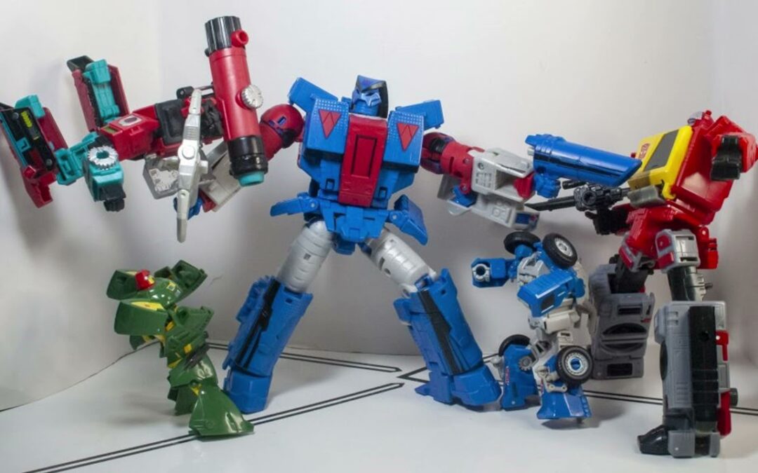 Bot Reviews: Transformers: Generations Comic Edition Leader Straxus #transformers #blogbots