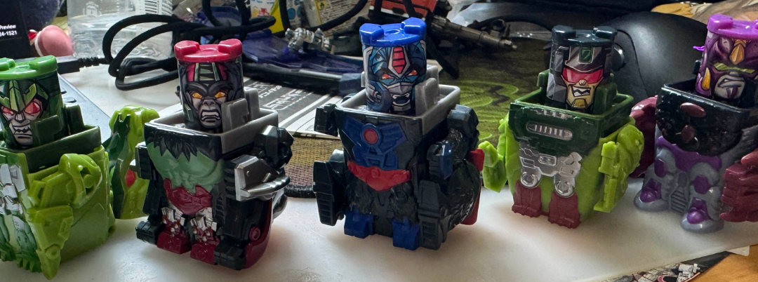 Transformers Swapticons Wild Jungle Mission 5-Pack In-Hand Images