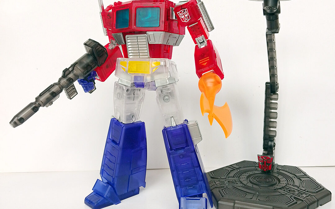 Yolopark AMK Pro G1 Optimus Prime Transparent Version In-Hand Images
