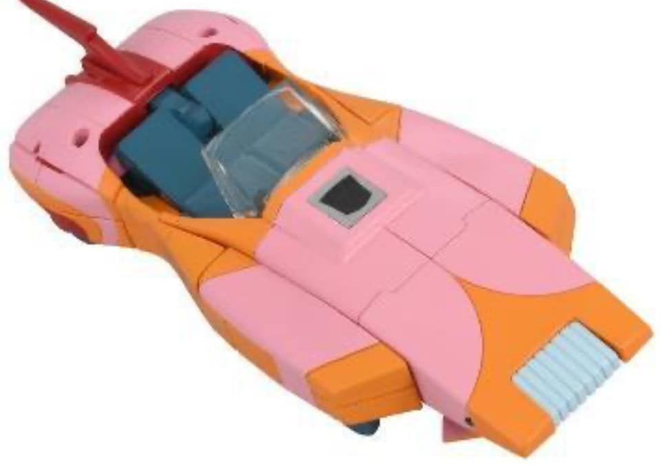 First Official Images of Missing Link G1 Arcee