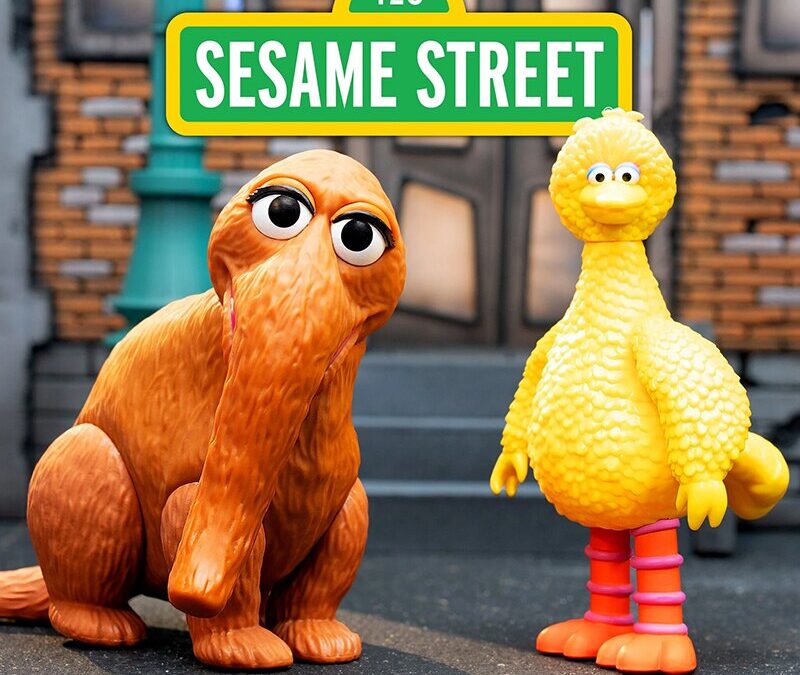Super7 Sesame Street ReAction Big Bird and Mr. Snuffleupagus 2-Pack