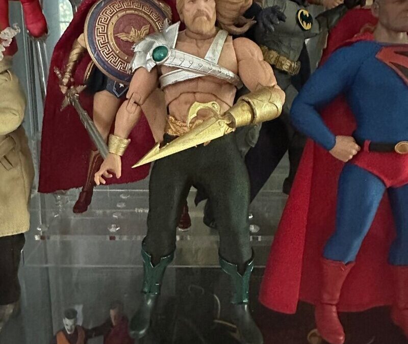 TNI Custom Of The Week: Mezco One:12 90's style Aquaman By Anubis8