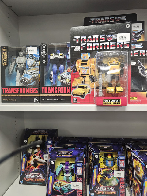 Transformers Age Of The Prime Wave 1 Voyager, Retro Bumblebee And Flame & Xaaron 2-Pack Out In The UK
