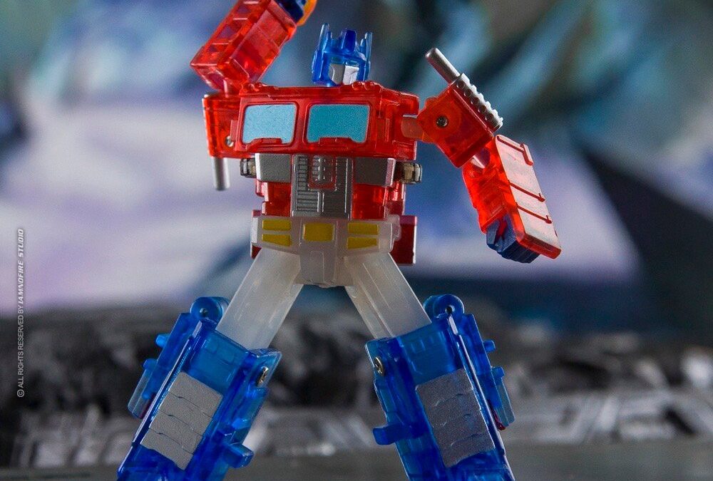 Dr Wu DW-E04T Prime Commander (Micromaster Scale G1 Optimus Prime) Transparent Version