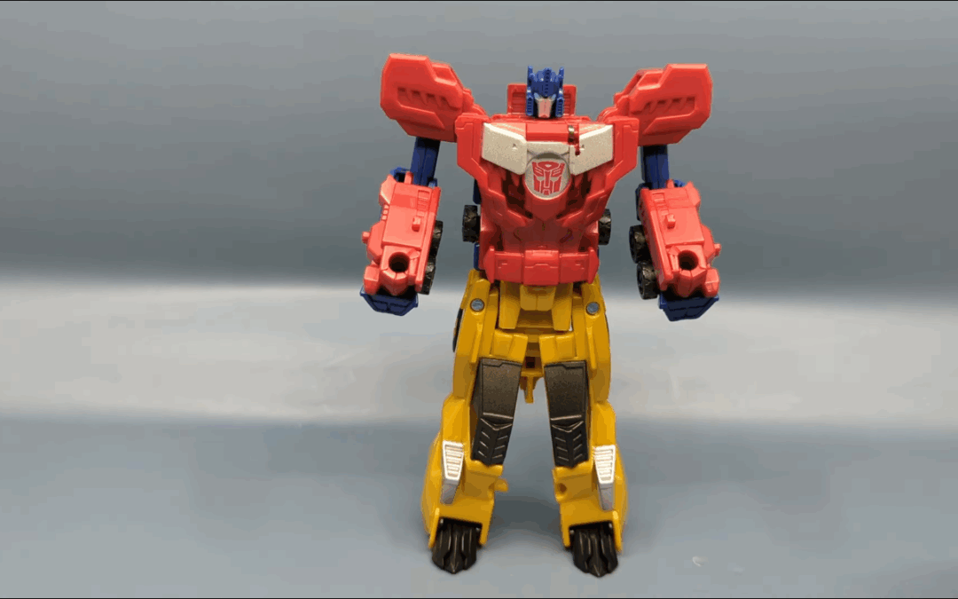 Amazon Exclusive Transformers Crash & Combine Heroes Optimus Prime & Bumblebee In-Hand Images
