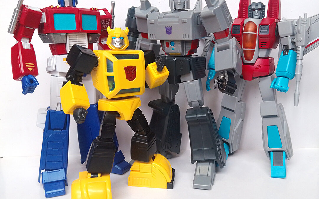 Yolopark AMK Transformers G1 Optimus Prime, Bumblebee, Starscream & Megatron In Hand Images