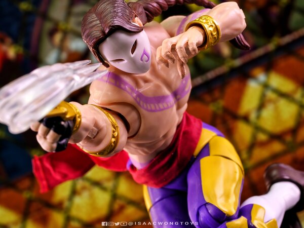 Jada Toys Ultra Street Fighter II Vega Figure In-Hand Images