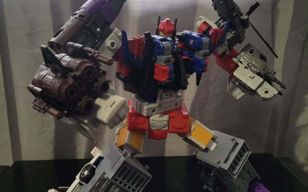 Age Of The Primes Voyager Nexus Prime In-Hand Images