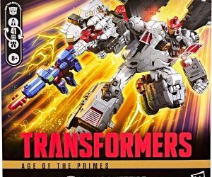 Preorders Open for Commander Class Armada Jetfire with Requiem Blaster