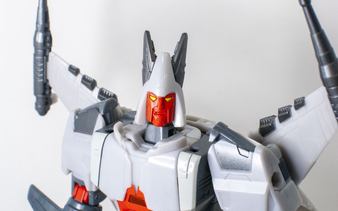 Bot Reviews: Transformers: Legacy United Voyager Star Raider Ferak