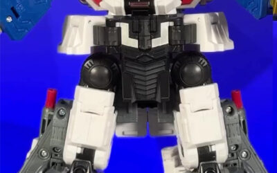 Commander Armada Optimus Prime & Jetfire Official Combination Video