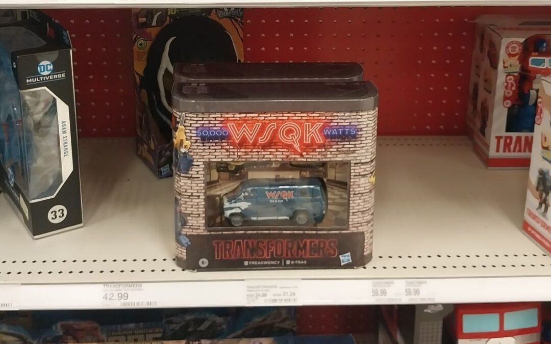 Transformers Collaborative Stranger Things Freakwency & 8-Trax Found At US Retail