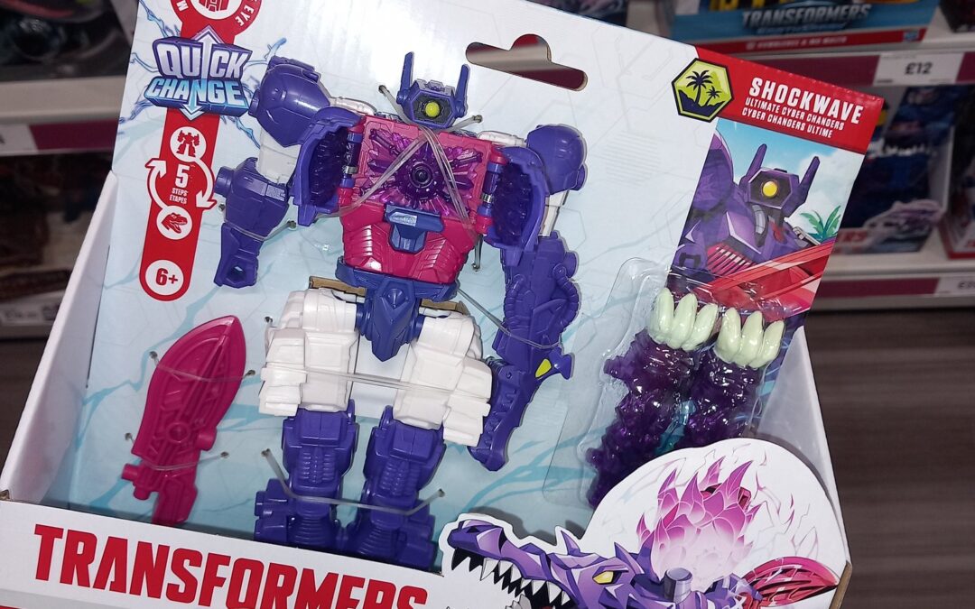 Transformers Cyberworld Energon Surge Ultimate Cyber Changers And AOTP Wave 6 Deluxe & Wave 5 Voyager In The UK
