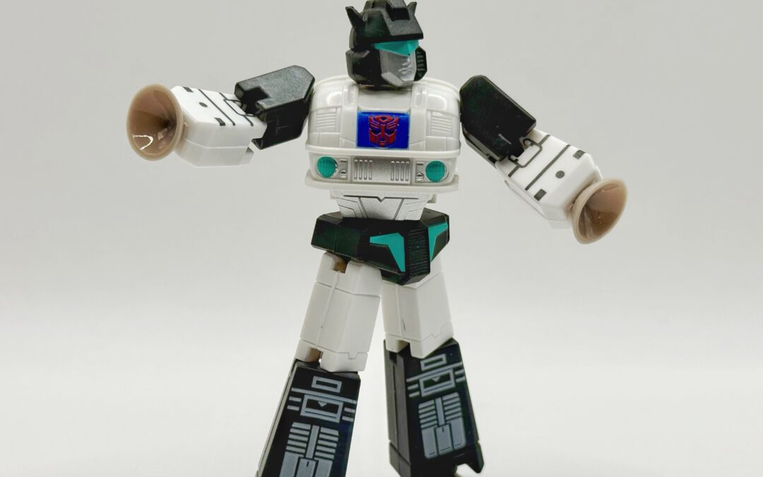 Officially Licensed LDCX Transformers Suction Cup Figures In-Hand Images