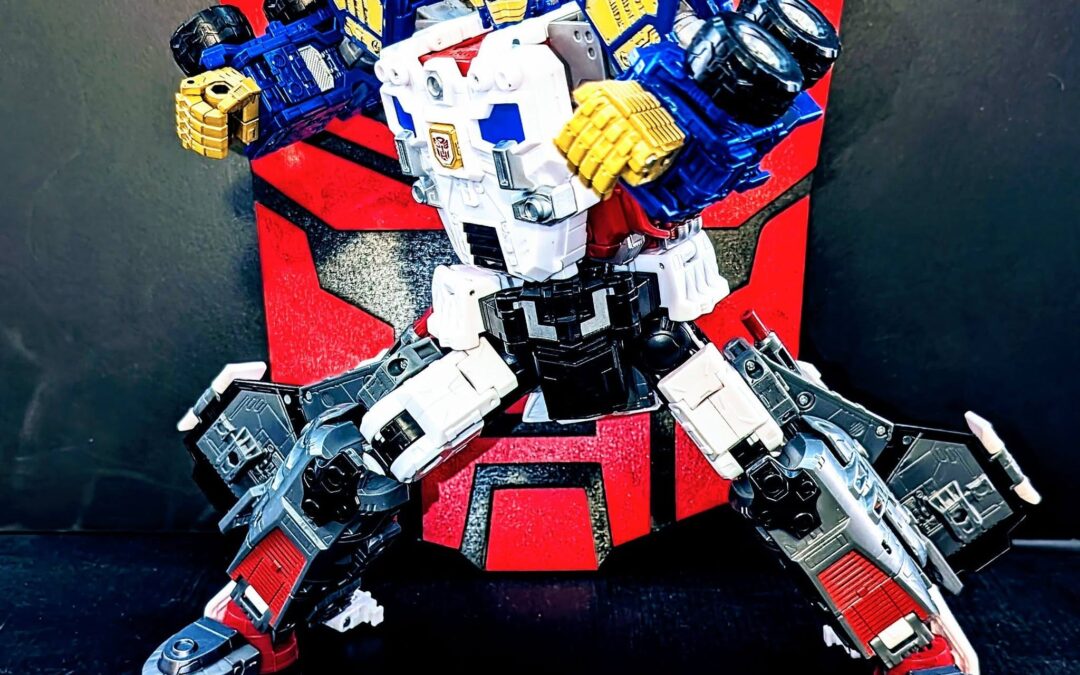 Transformers Age Of The Primes Commander Class Armada Jetfire In-Hand Images