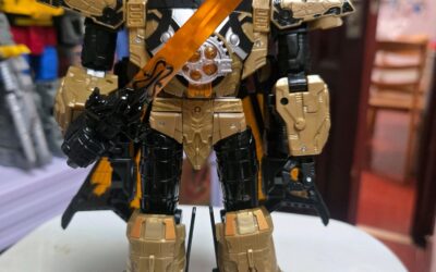 Transformers Age Of The Primes Voyager Vector Prime In-Hand Images