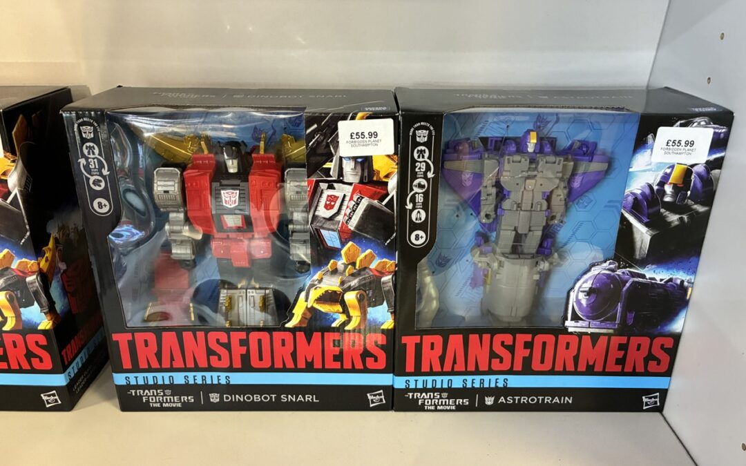 Transformers Studio Series MTMTE Collection Scourge, Wave 31 Deluxe & Voyager & Wave 21 Leader, AOTP Wave 5 Voyager & Wave 4 Leader , Retro Seaspray In The UK