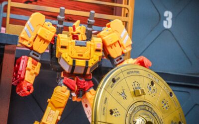 Transformers Age Of The Primes Sentinel Prime Artifact Pack Additional In-Hand Images