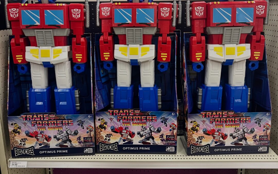 Big-Figs 30-inch Transformers Optimus Prime Found At US Retail
