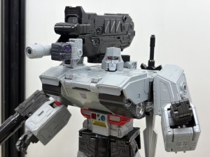 Takara Tomy Reveals- MPG Style Gen Megatron, Missing Link Headmaster Arcee, and Overgear Grindor