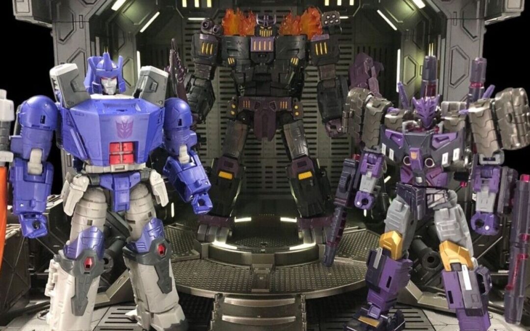 TFORMERS – Megatronus The Fallen In-Hand Images of Transformers Age of The Primes Leader